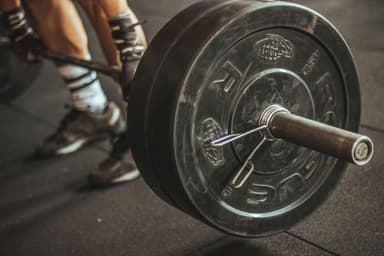 https://dev.cdn.theyardgym.com/dev/pexels-victorfreitas-949128.jpg